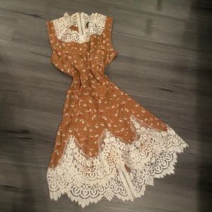 For love and lemons floral dress size small